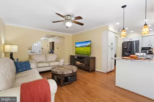 9415 Park Hunt Ct, Springfield, VA 22153 - Photo 17