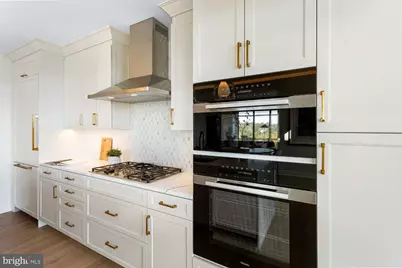 6718 Lowell Avenue #604, McLean, VA 22101 - Photo 5