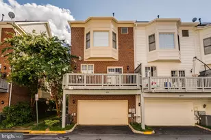 8892 Ashgrove House Ln, Vienna, VA 22182 - Photo 3