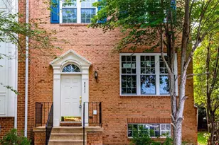 2411 Fieldcreek Dr, Herndon, VA 20171 - Photo 1