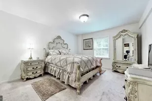 3330 Spring Ln, Falls Church, VA 22041 - Photo 17