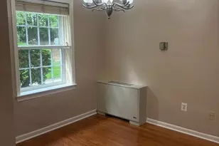 3330 Spring Ln, Falls Church, VA 22041 - Photo 9