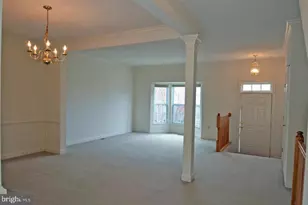 14243 Glade Spring Dr, Centreville, VA 20121 - Photo 3