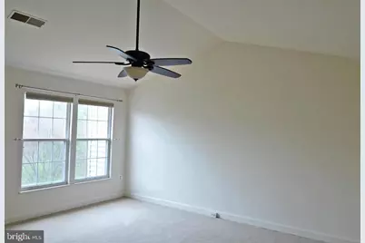 14243 Glade Spring Drive, Centreville, VA 20121 - Photo 11