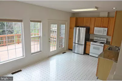 14243 Glade Spring Drive, Centreville, VA 20121 - Photo 7