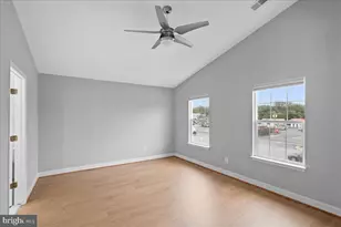 6350 Regal Oak Dr, Springfield, VA 22152 - Photo 23