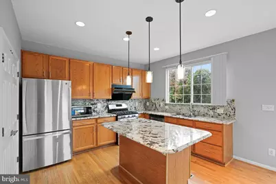 6350 Regal Oak Drive, Springfield, VA 22152 - Photo 9