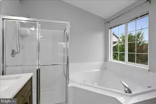 6350 Regal Oak Dr, Springfield, VA 22152 - Photo 19