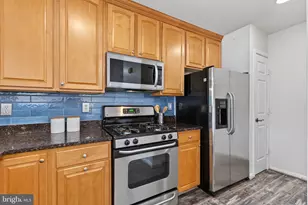 12821 Fair Briar Ln, Fairfax, VA 22033 - Photo 15
