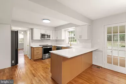 [Address not provided], Alexandria, VA 22310 - Photo 29
