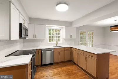 [Address not provided], Alexandria, VA 22310 - Photo 35