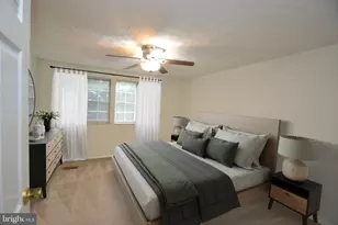 7985 Tyson Oaks Cir, Vienna, VA 22182 - Photo 9