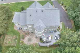 11689 Caris Glenne Dr, Herndon, VA 20170 - Photo 9