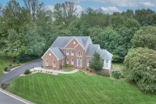 11689 Caris Glenne Dr, Herndon, VA 20170 - Photo 3