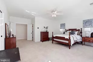 11689 Caris Glenne Dr, Herndon, VA 20170 - Photo 45