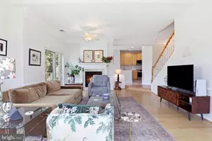 6350 Hawk View Ct, Alexandria, VA 22312 - Photo 7