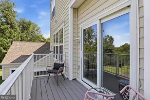6350 Hawk View Ct, Alexandria, VA 22312 - Photo 9