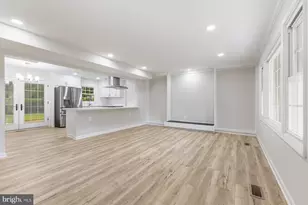 13117 Melville Ln, Fairfax, VA 22033 - Photo 7