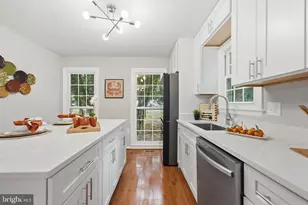 6364 Buffie Ct, Burke, VA 22015 - Photo 15