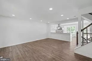 13803 Laura Ratcliff Ct, Centreville, VA 20121 - Photo 3