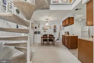 6043 Essex House Square, Alexandria, VA 22310 - Photo 11
