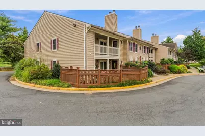 6043 Essex House Square #B, Alexandria, VA 22310 - Photo 3