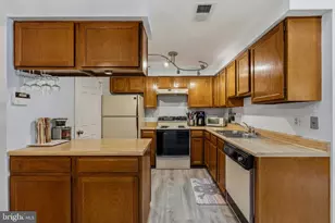 6043 Essex House Square, Alexandria, VA 22310 - Photo 15