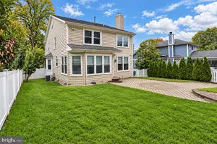 1505 Spring Vale Ave, McLean, VA 22101 - Photo 3