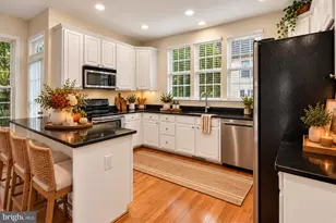 14020 Gill Brook Ln, Centreville, VA 20121 - Photo 17