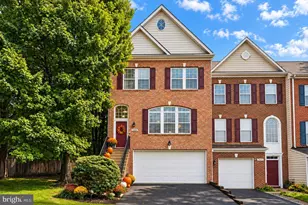 14020 Gill Brook Ln, Centreville, VA 20121 - Photo 3