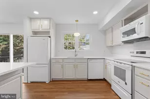 10072 Apple Wood Ct, Burke, VA 22015 - Photo 17