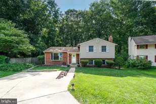 6204 Erman Ct, Burke, VA 22015 - Photo 1