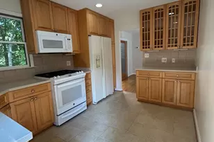 6204 Erman Ct, Burke, VA 22015 - Photo 5