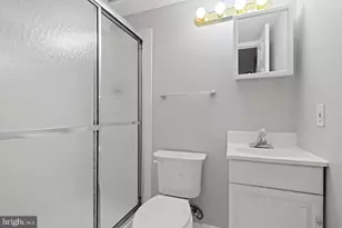 7442 Adams Park Ct, Annandale, VA 22003 - Photo 21