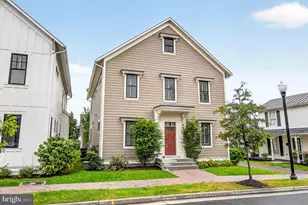 643 Jefferson St, Herndon, VA 20170 - Photo 1
