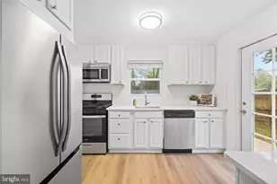 2304 Fairview Terrace, Alexandria, VA 22303 - Photo 7