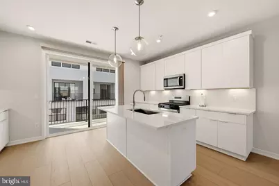 14347 Glen Manor Drive #204, Chantilly, VA 20151 - Photo 9