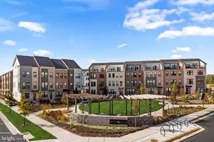 3 Aviation Pl, Herndon, VA 20171 - Photo 35