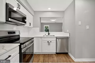 10310 Bridgetown Place #56, Burke, VA 22015 - Photo 7