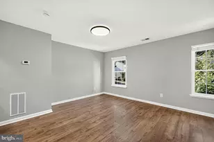 10310 Bridgetown Pl, Burke, VA 22015 - Photo 9