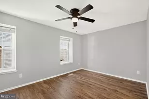 10310 Bridgetown Pl, Burke, VA 22015 - Photo 13