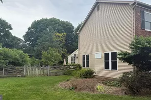 12519 Arnsley Ct, Herndon, VA 20171 - Photo 17
