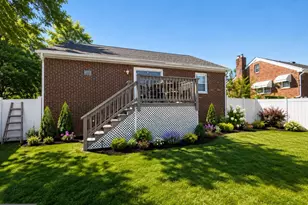 2600 Phillips Dr, Alexandria, VA 22306 - Photo 9