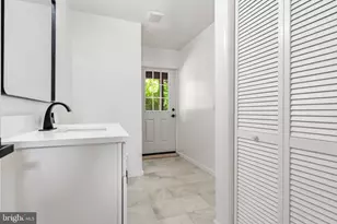 203 Audreys Ct SE, Vienna, VA 22180 - Photo 25