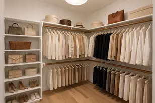 904 Locust St, Herndon, VA 20170 - Photo 37