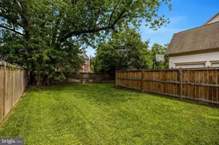 904 Locust St, Herndon, VA 20170 - Photo 65