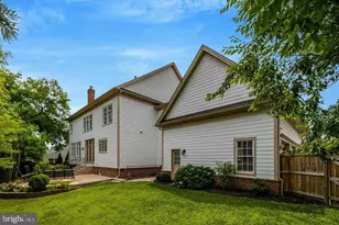 904 Locust St, Herndon, VA 20170 - Photo 67