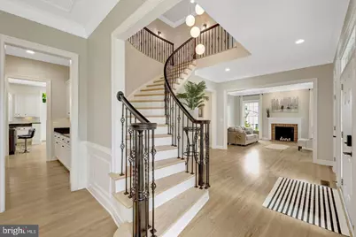 904 Locust Street, Herndon, VA 20170 - Photo 5
