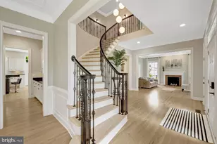 904 Locust St, Herndon, VA 20170 - Photo 5
