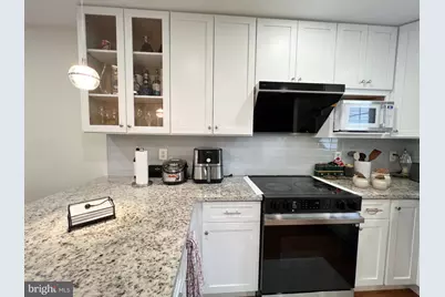 13020 Rose Petal Circle, Herndon, VA 20171 - Photo 13